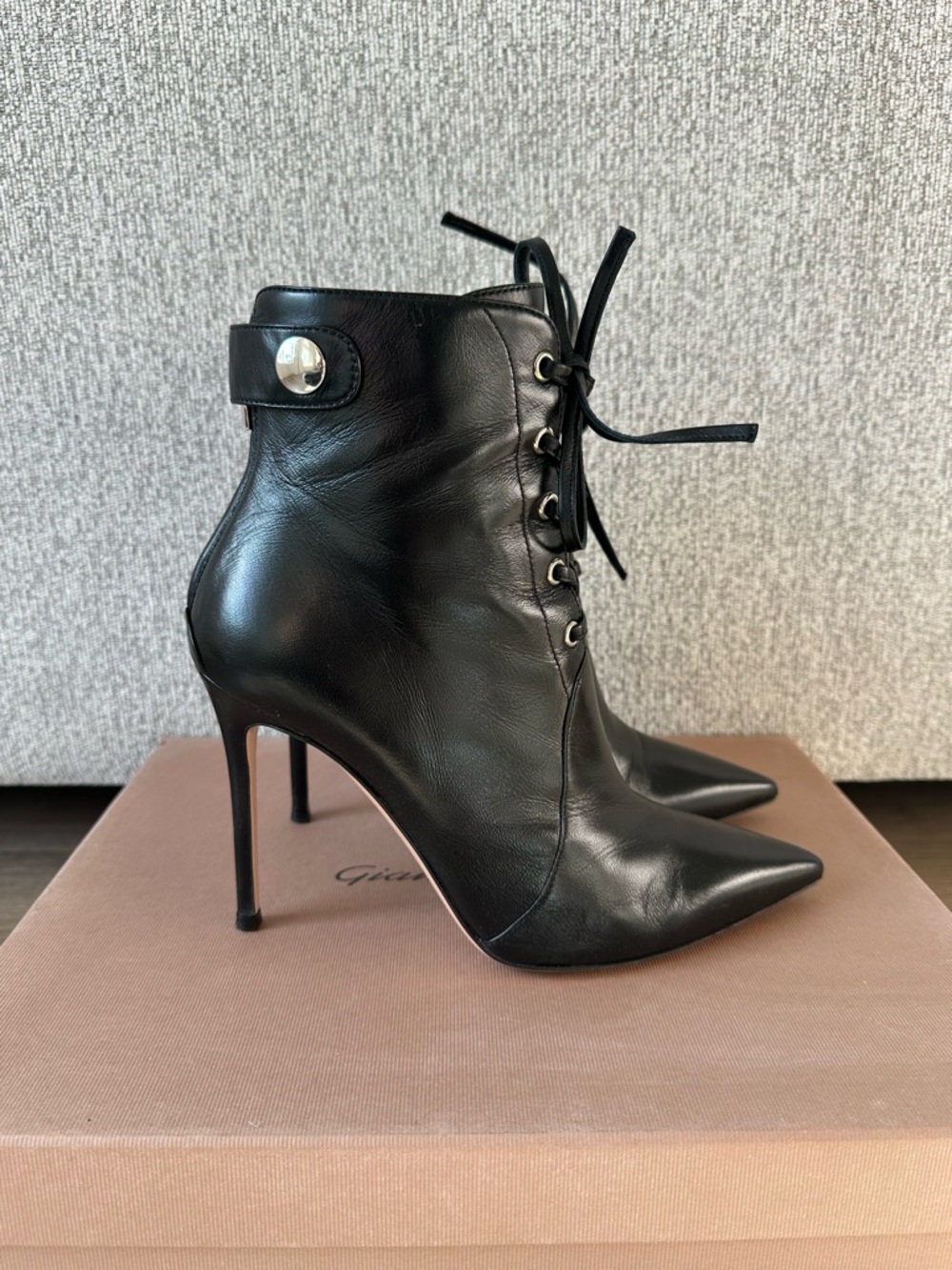 Gianvito Rossi Black Pointed Leather Lace-Up Ankle Heels
